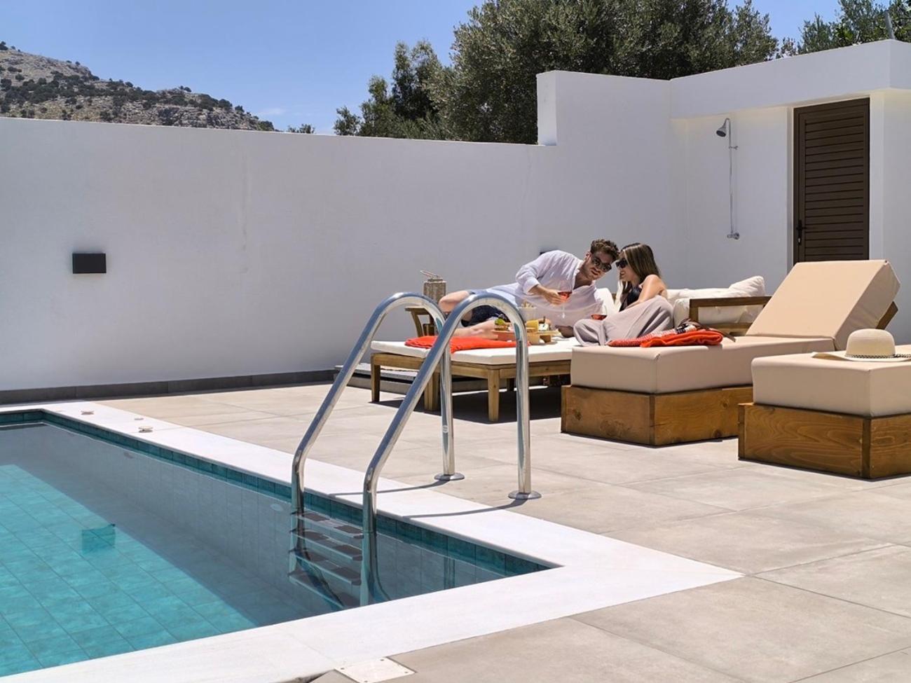 Valantina'S & Mannouel Lardos Luxury Villas ภายนอก รูปภาพ